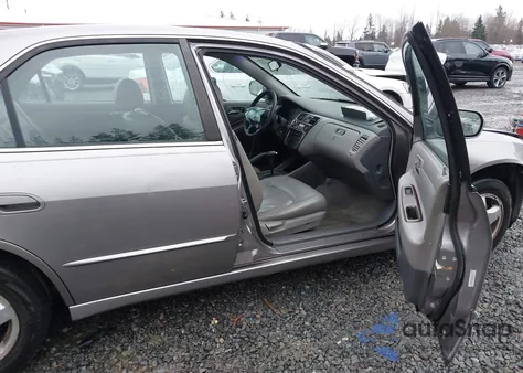 2000 Honda Accord 3.0 Ex from USA, damaged, VIN 1HGCG1658YA013863